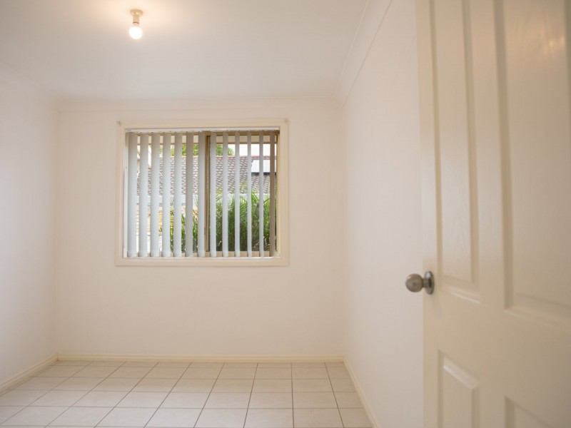 2/8c Shedden Street, Cessnock NSW 2325