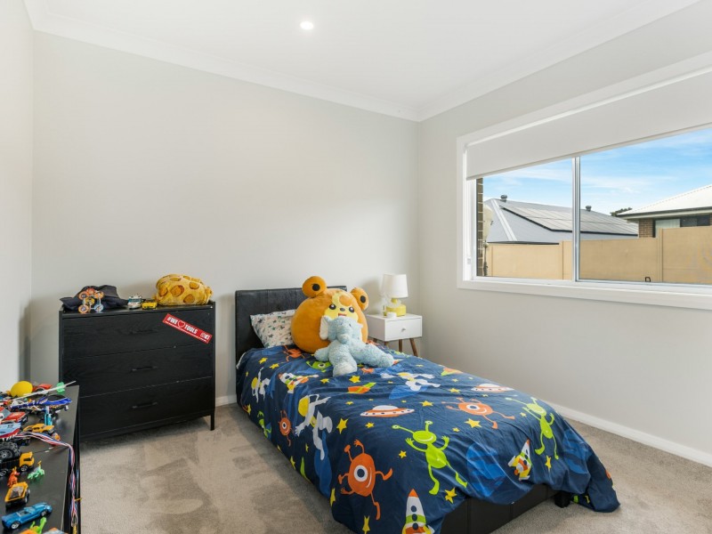 16 Oxley Road, North Rothbury NSW 2335