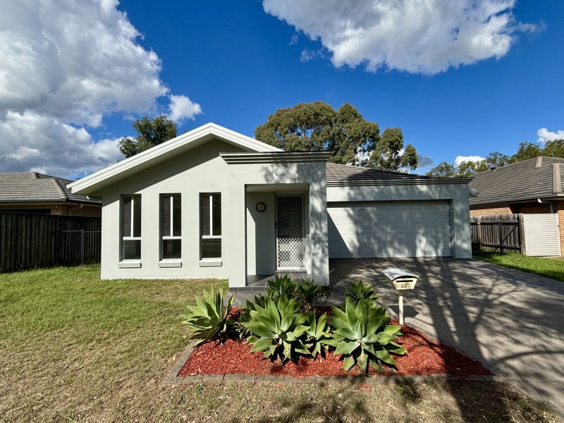 38 Stonebridge Drive, Cessnock NSW 2325