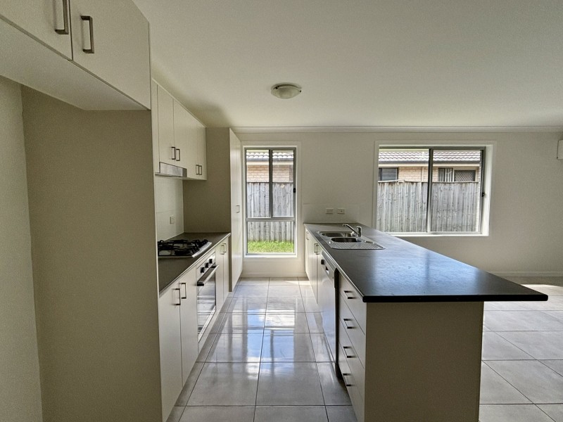 38 Stonebridge Drive, Cessnock NSW 2325