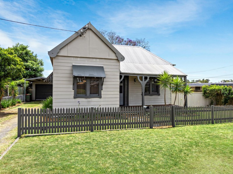 14 Edgeworth Street, Cessnock NSW 2325