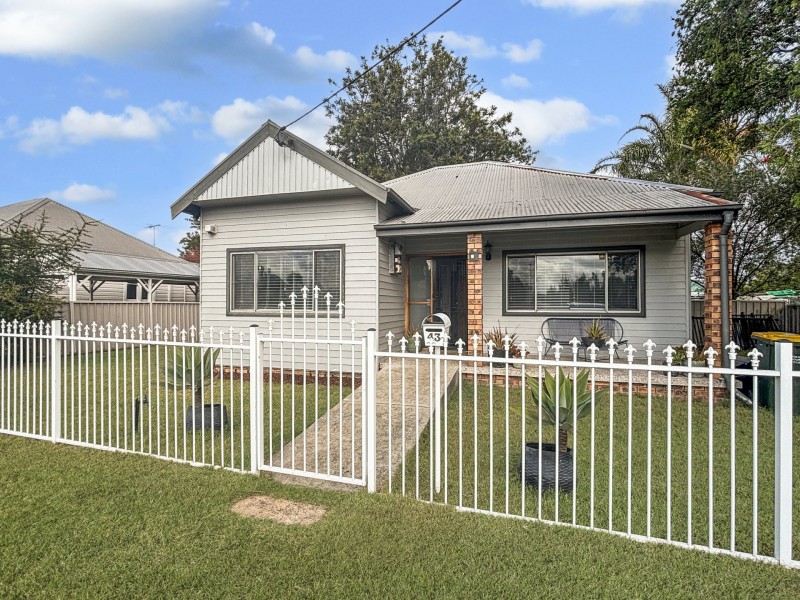 43 Edgeworth Street, Cessnock NSW 2325