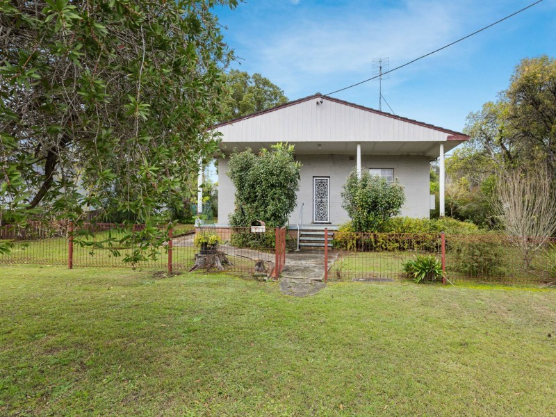 14 Ercildoune Street, Cessnock NSW 2325
