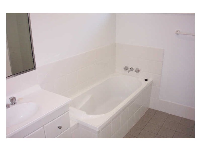 1/1 Melton Avenue, Cessnock NSW 2325