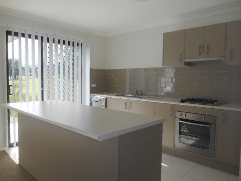 11/5 Stonebridge Drive, Cessnock NSW 2325