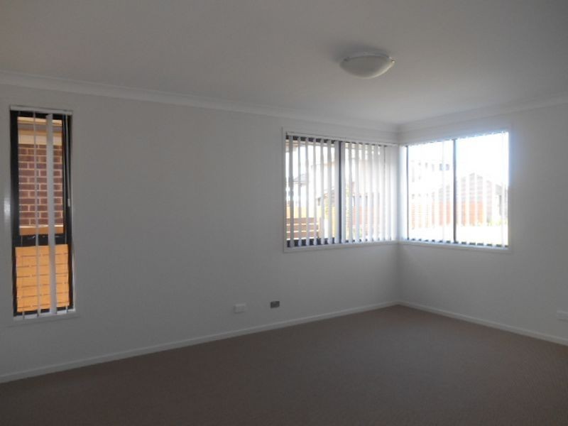 11/5 Stonebridge Drive, Cessnock NSW 2325