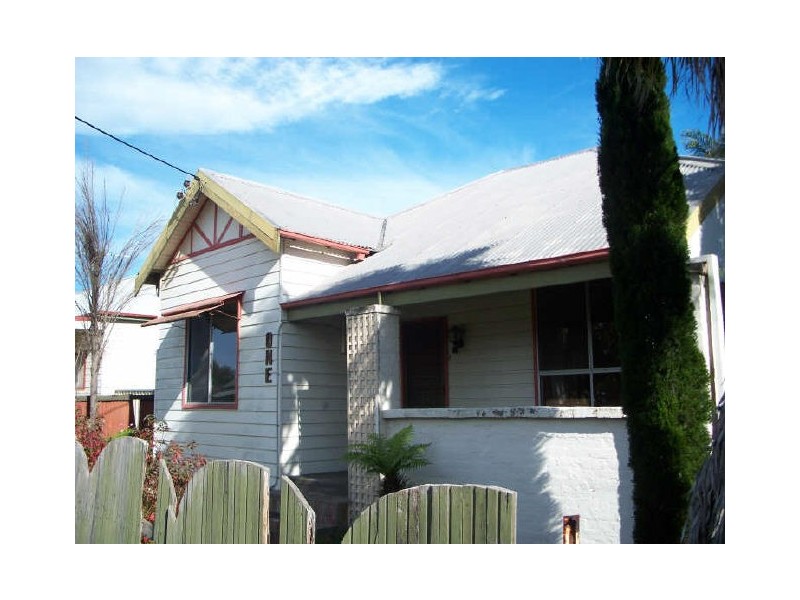 1 Charles Street, Abermain NSW 2326