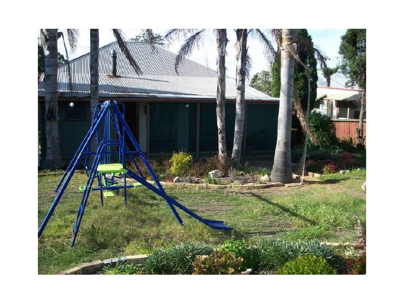 1 Charles Street, Abermain NSW 2326