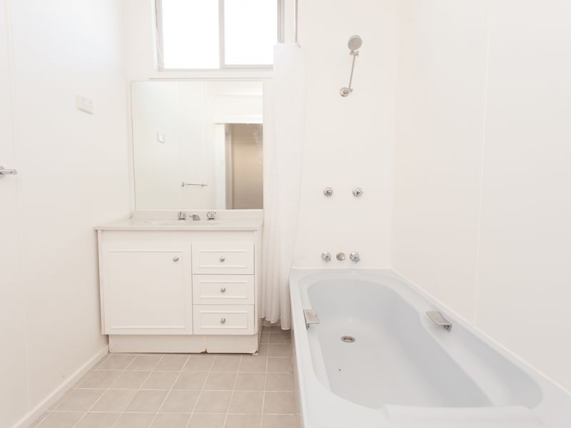 62a Anzac Ave, Cessnock NSW 2325