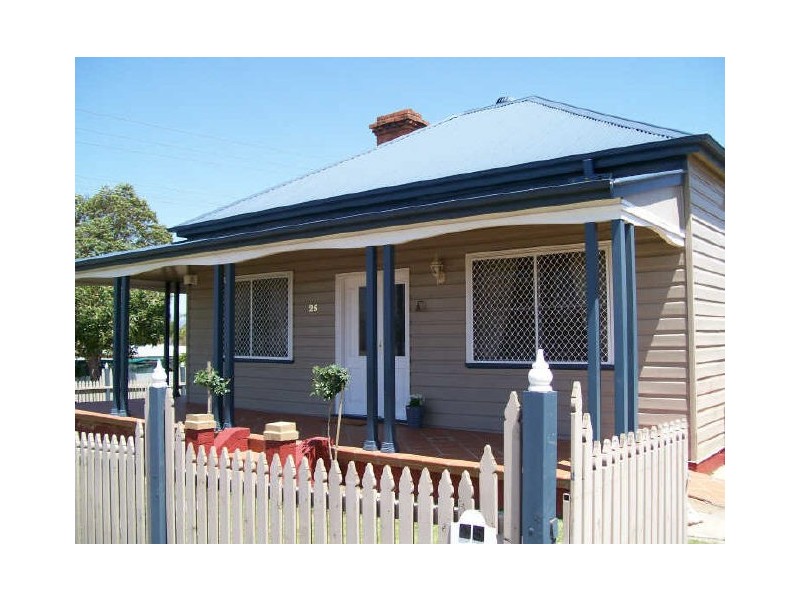 25 Love Street, Cessnock NSW 2325