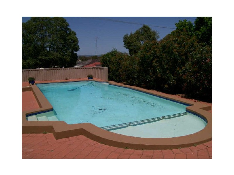 25 Love Street, Cessnock NSW 2325