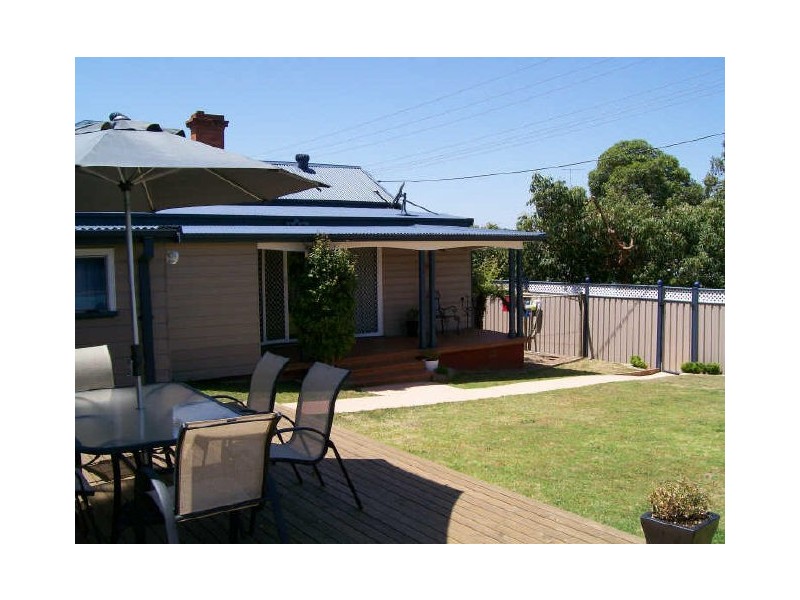 25 Love Street, Cessnock NSW 2325