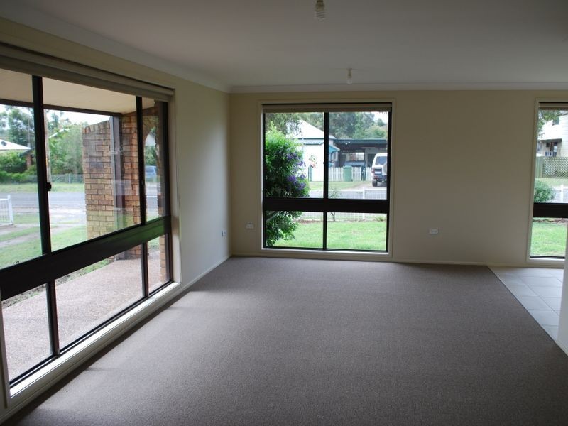 2a William Street, Abermain NSW 2326