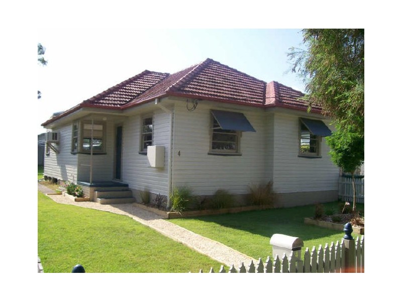 4 Desmond Street, Cessnock NSW 2325