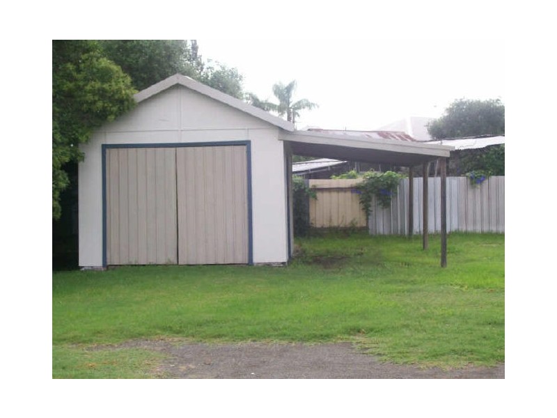 4 Desmond Street, Cessnock NSW 2325