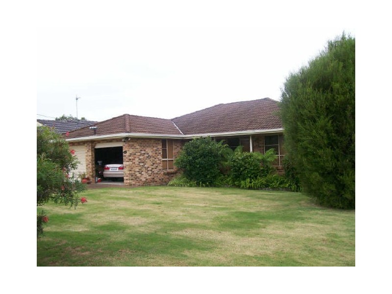 2a Mackellar Street, Cessnock NSW 2325