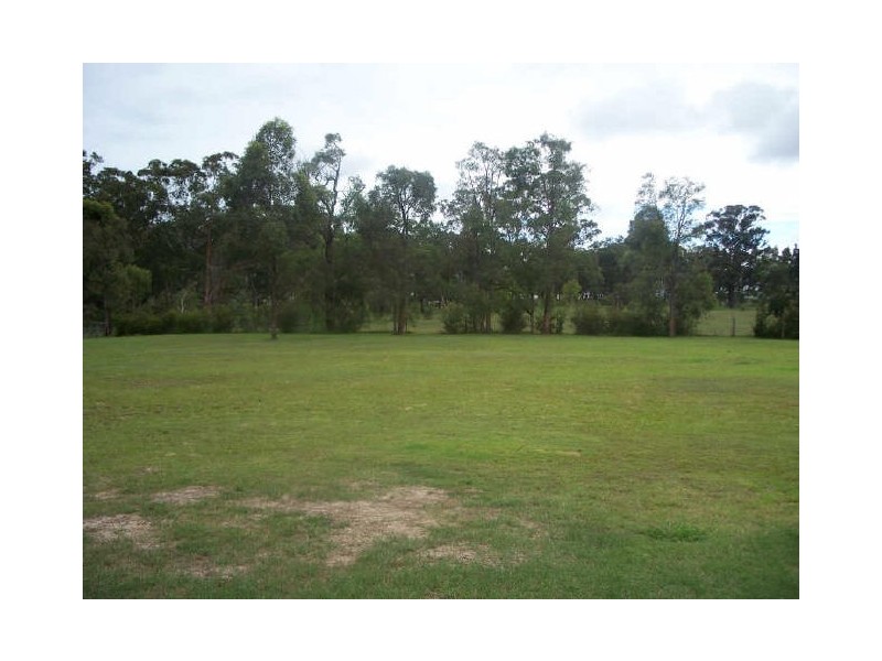 22 Woodbury Lane, Abermain NSW 2326
