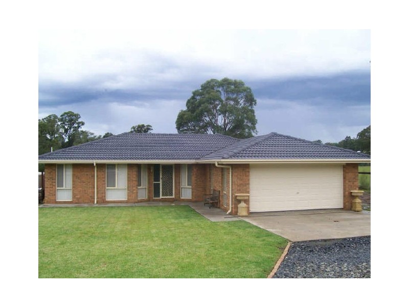 22 Woodbury Lane, Abermain NSW 2326