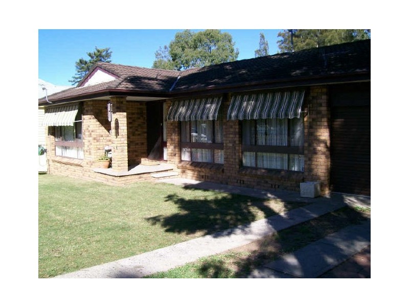 21 Elizabeth Street, Abermain NSW 2326