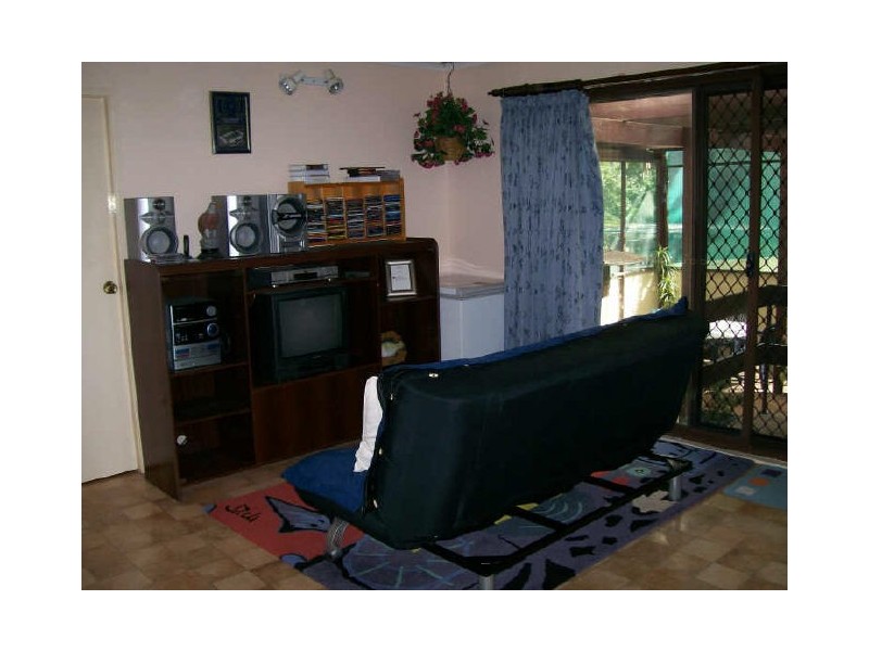 21 Elizabeth Street, Abermain NSW 2326