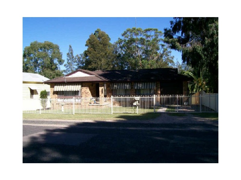 21 Elizabeth Street, Abermain NSW 2326