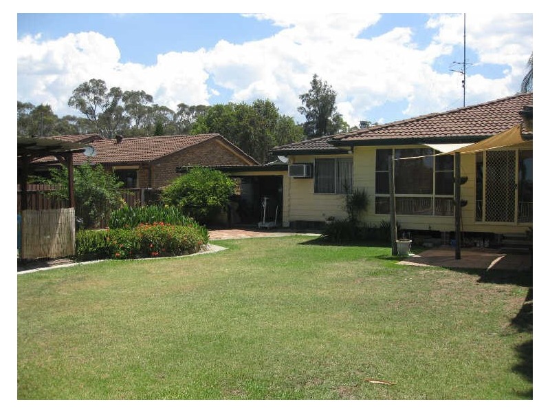 6 Branxton Street, Nulkaba NSW 2325