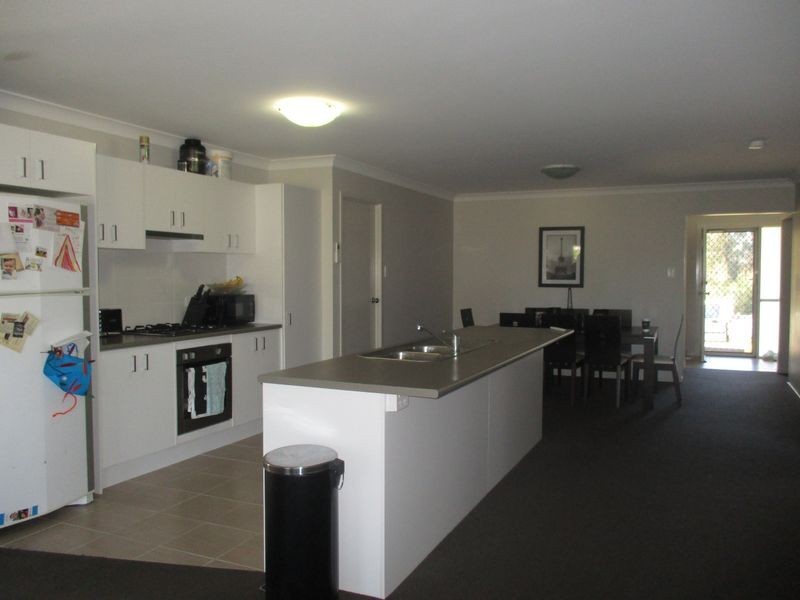 21 Stonebridge Dr, Cessnock NSW 2325