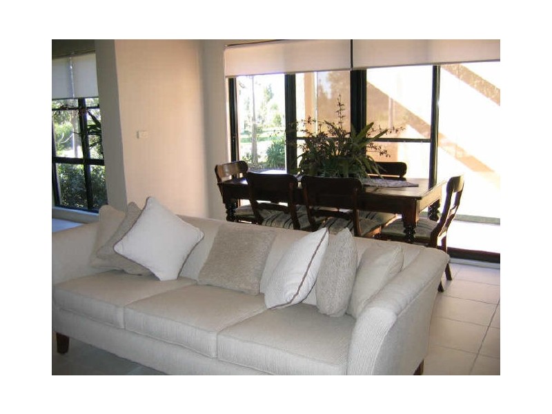 1 Barnhill Close, Rothbury NSW 2320