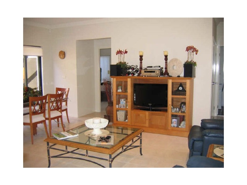 1 Barnhill Close, Rothbury NSW 2320