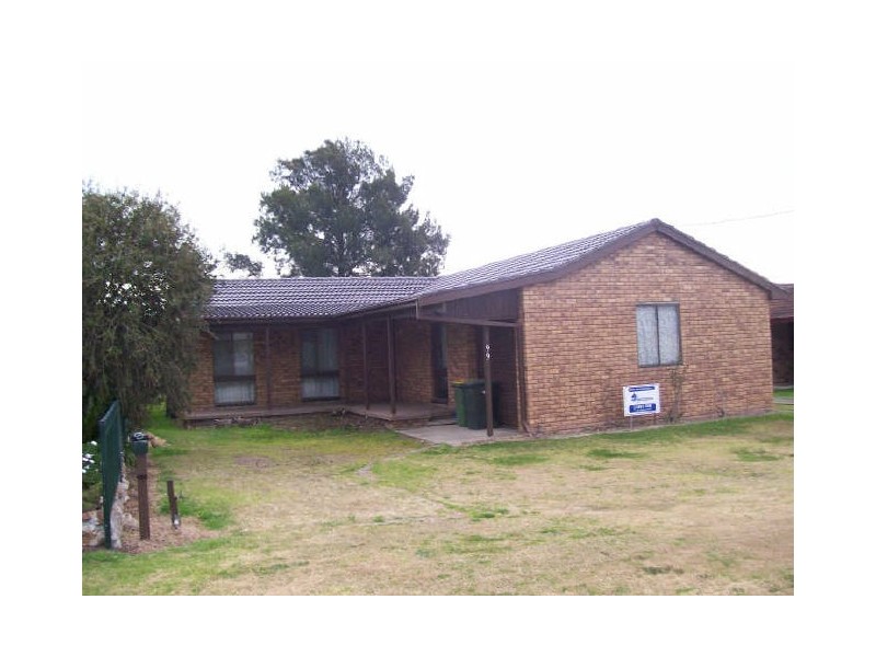 99 Macquarie Avenue, Cessnock NSW 2325