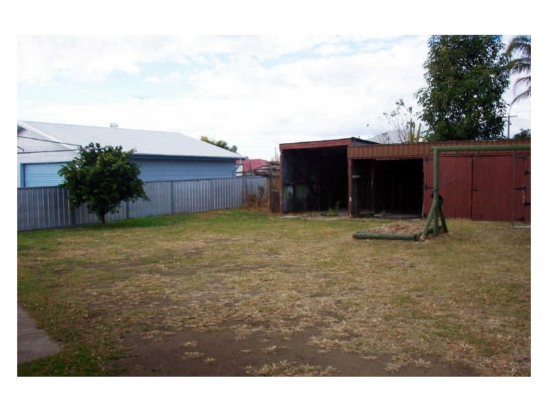 27 Daniel Street, Cessnock NSW 2325