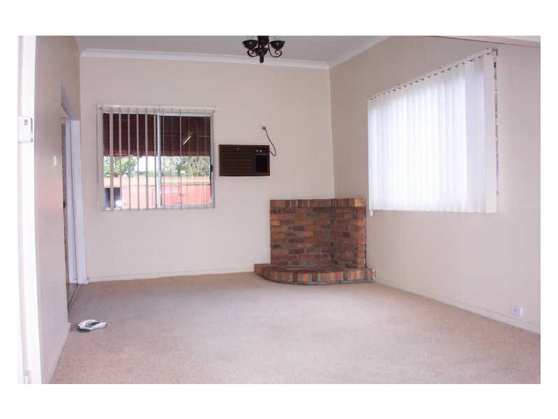 27 Daniel Street, Cessnock NSW 2325