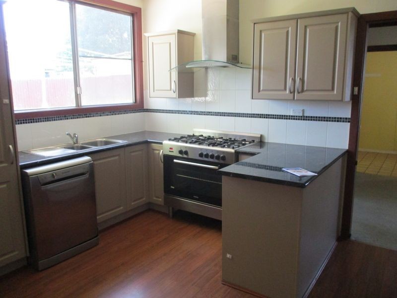 4 Orange St, Abermain NSW 2326