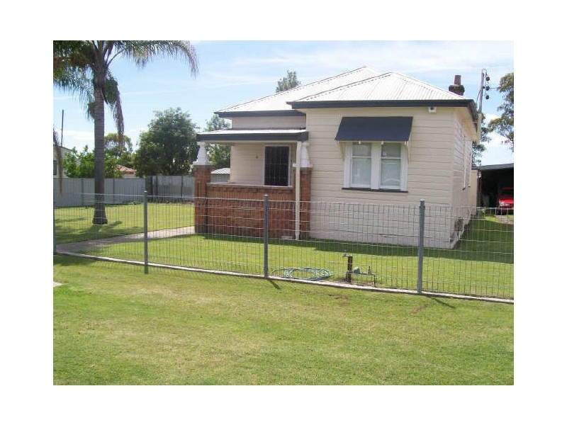 6 Chidgey Street, Cessnock NSW 2325