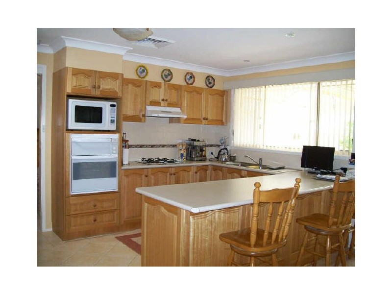 17 Tulloch Terrace, Cessnock NSW 2325