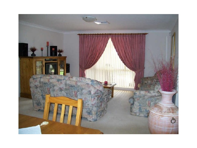 17 Tulloch Terrace, Cessnock NSW 2325