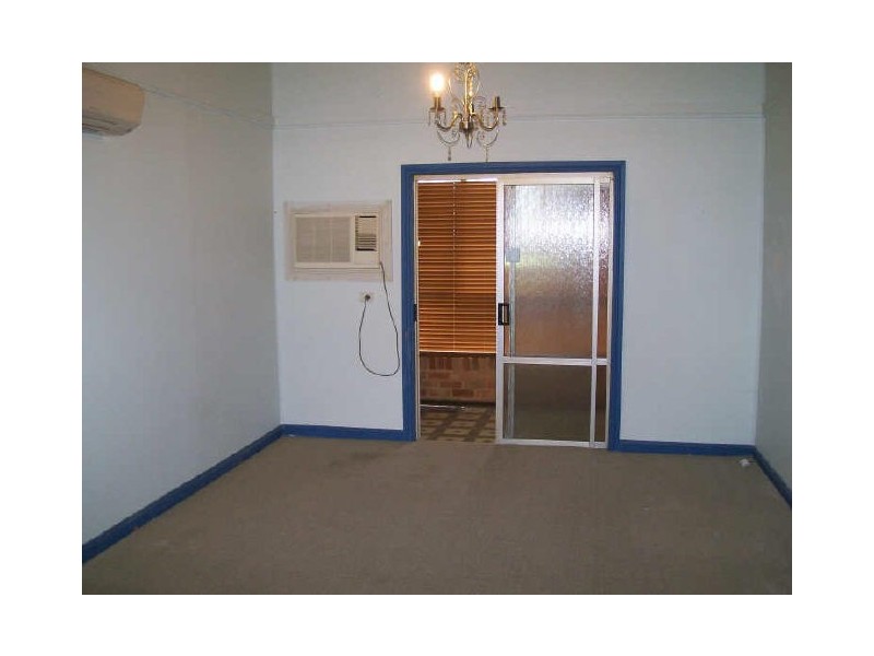 14 West Avenue, Cessnock NSW 2325