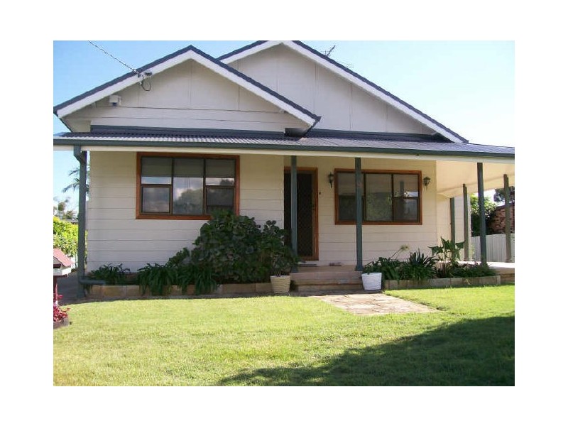 9 Maitland Street, Kurri Kurri NSW 2327