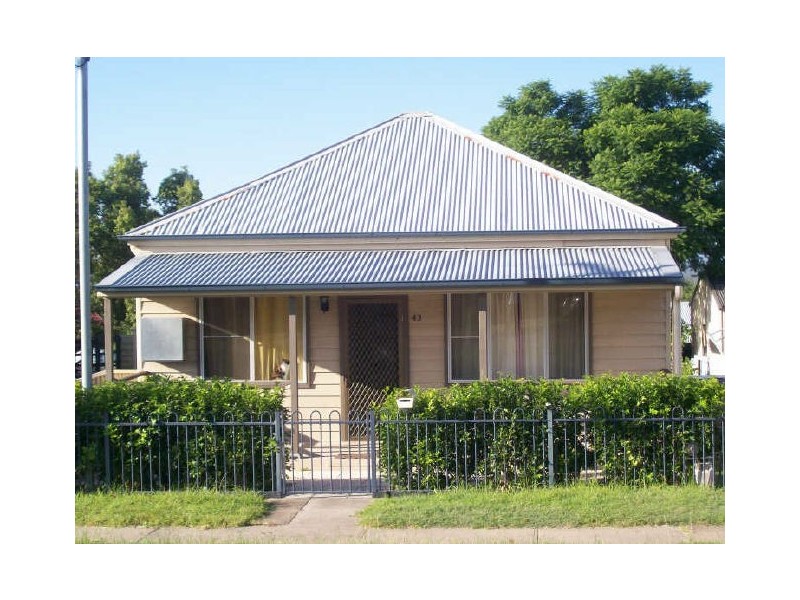 43 Hall Street, Cessnock NSW 2325