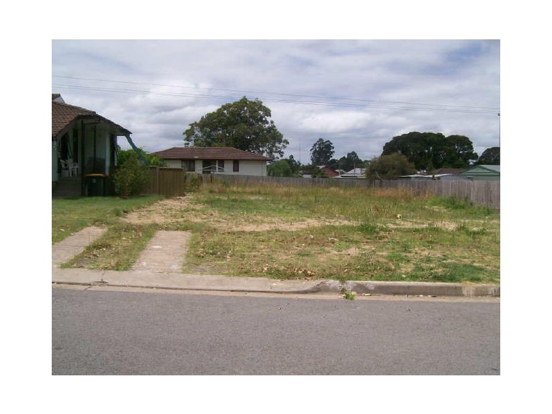 1 McBlane Street, Weston NSW 2326