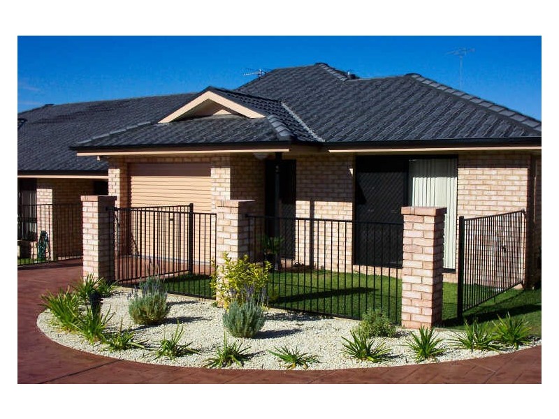 3/7a Hickey Street, Cessnock NSW 2325