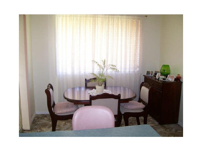 2/8D Shedden Street, Cessnock NSW 2325