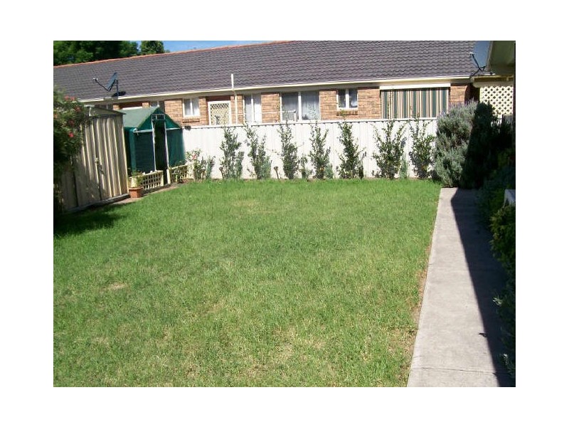 2/8D Shedden Street, Cessnock NSW 2325