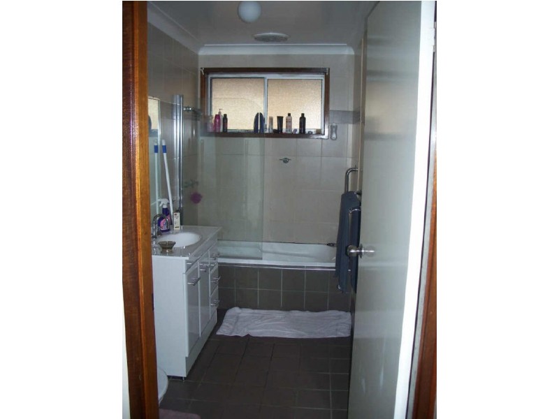 2/81-83 Tamworth Street, Abermain NSW 2326