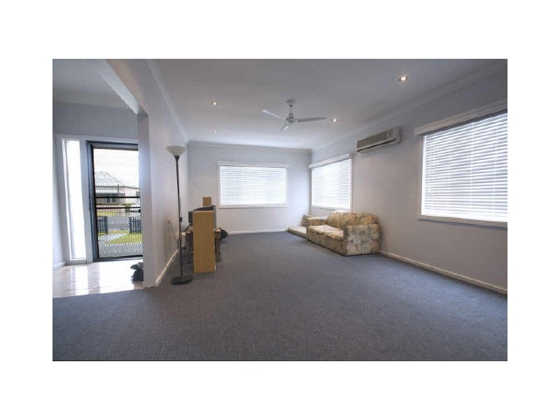 17 Shedden Street, Cessnock NSW 2325