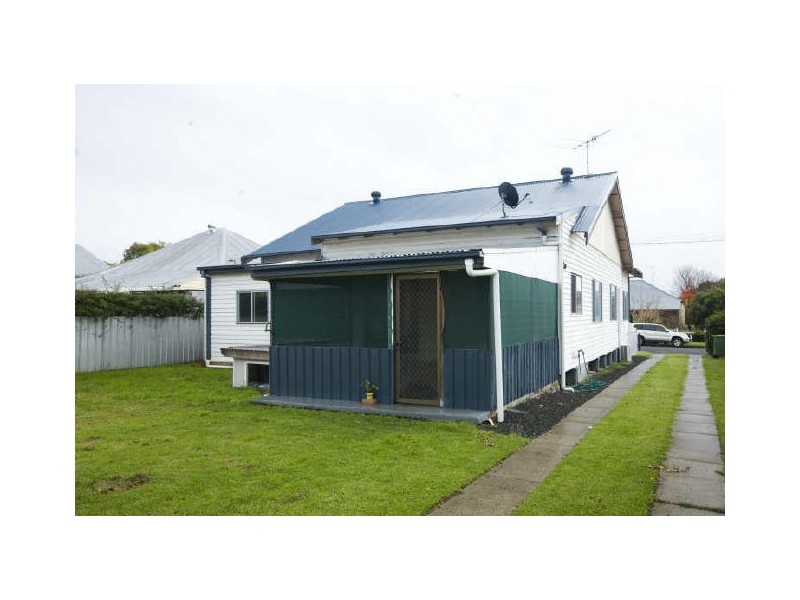 17 Shedden Street, Cessnock NSW 2325