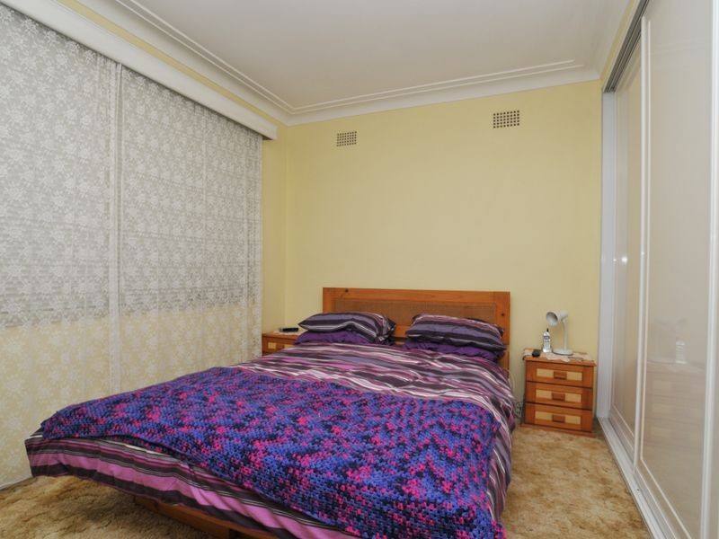 8 Desmond Street, Cessnock NSW 2325