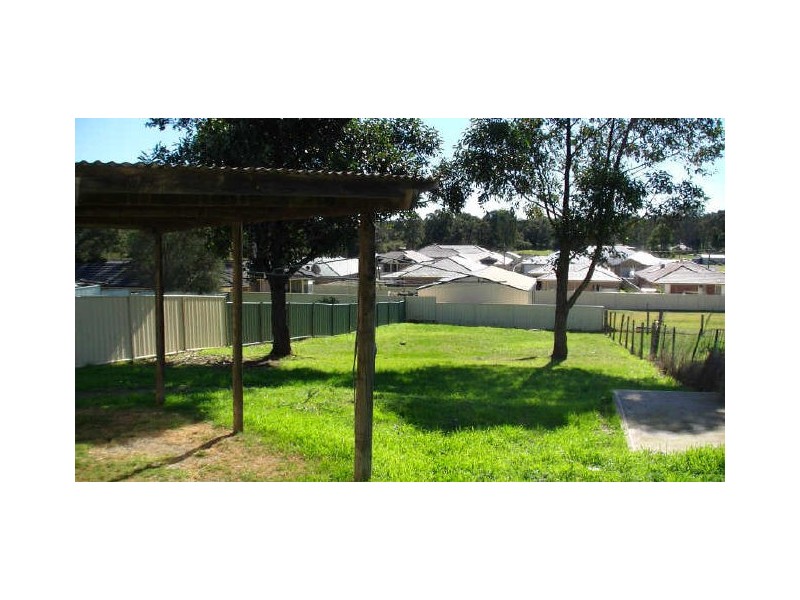 99 Harle Street, Abermain NSW 2326