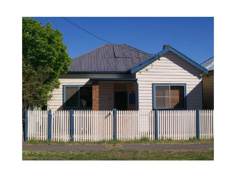 16 Station Street, Weston NSW 2326