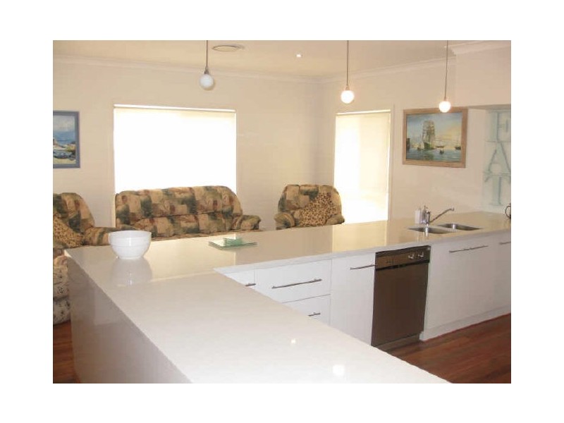 14 Hanwood Drive, North Rothbury NSW 2335